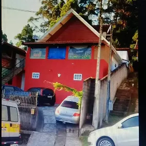 Casa Da Dine- Cama E Cafe- Ao Lado Do Parque Cerejeiras , Campos do Jordão Brasil